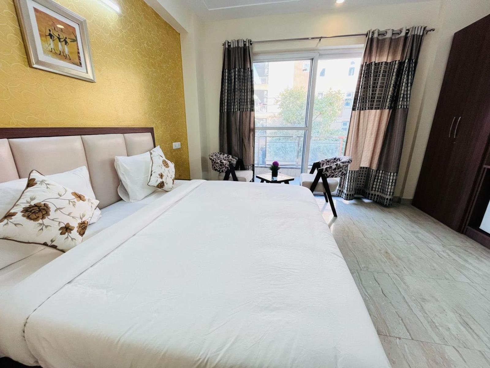 Hotel The Luxe 18 - Golf Course Road Gurgaon Eksteriør billede