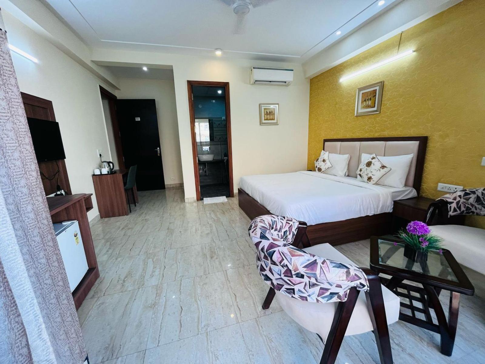 Hotel The Luxe 18 - Golf Course Road Gurgaon Eksteriør billede