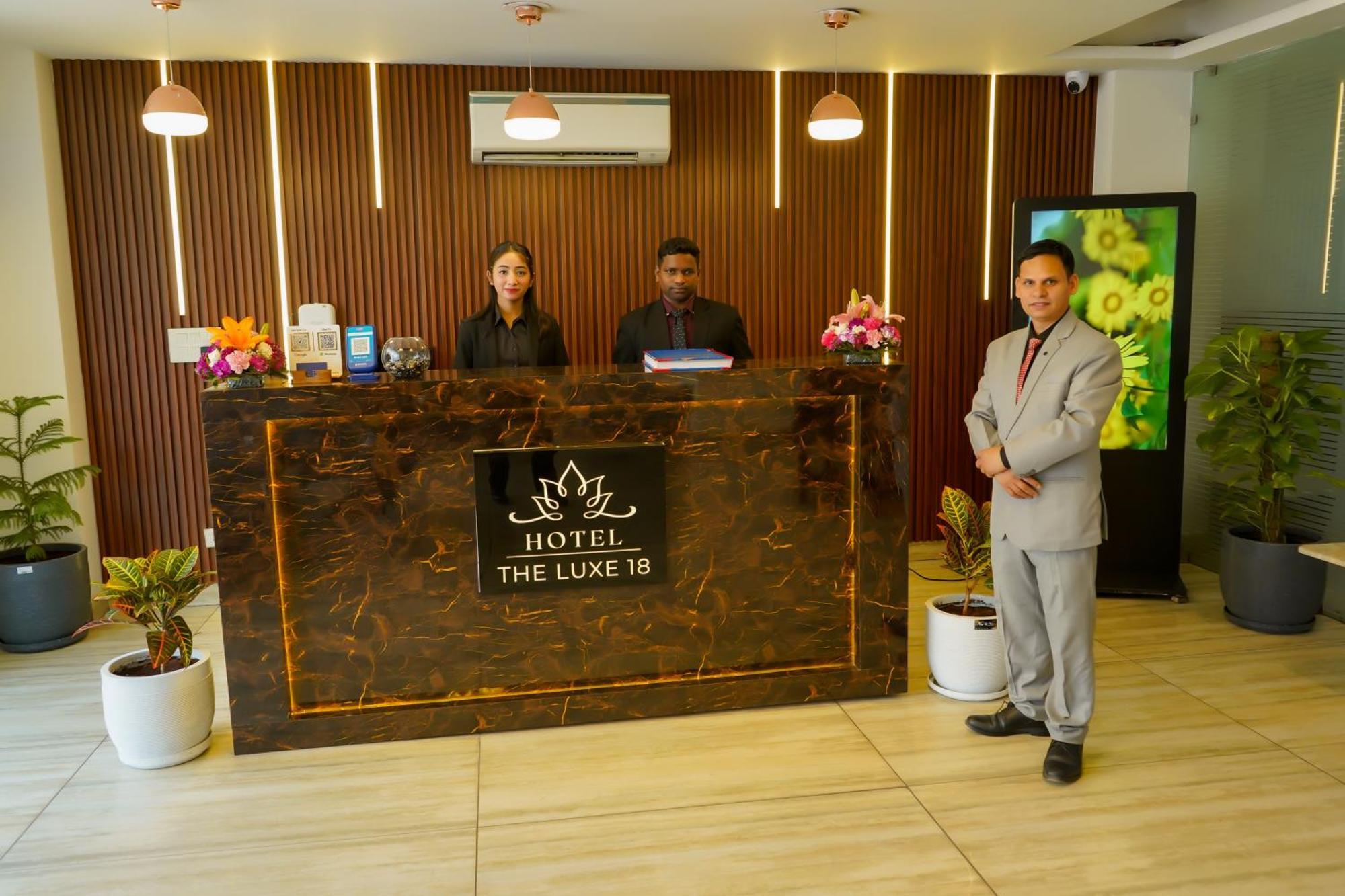 Hotel The Luxe 18 - Golf Course Road Gurgaon Eksteriør billede
