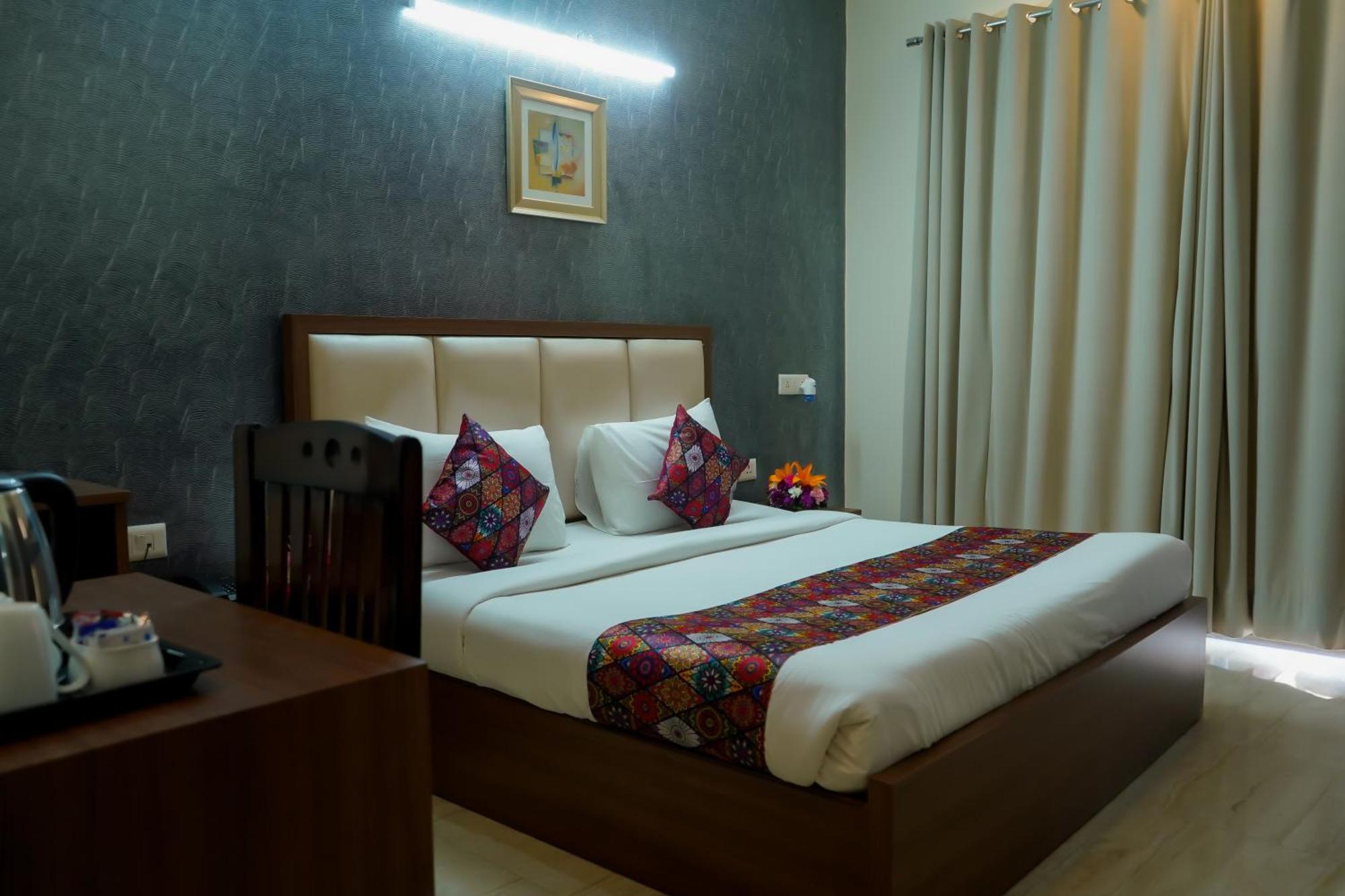 Hotel The Luxe 18 - Golf Course Road Gurgaon Eksteriør billede